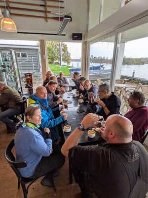 photo-2025-11-03-23-27-46